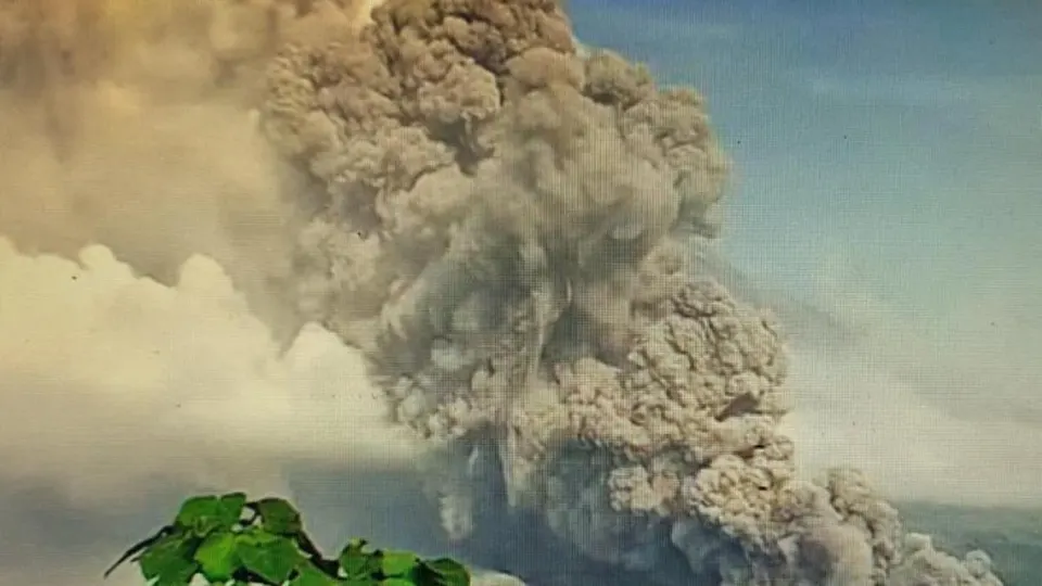 Erupsi Gunung Semeru dan Langkah Penanganan Darurat di Lumajang