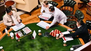 Fadli Zon Serahkan Usulan Penerima Tanda Jasa dan Kehormatan kepada Presiden Prabowo