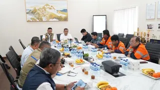 Perkuat Pasokan Beras Premium Ritel Modern, Bulog Gandeng Wilmar Group