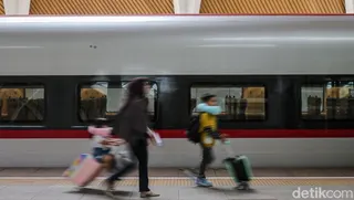 Turis Malaysia Paling Doyan Naik Whoosh, Begini Datanya