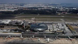 Bisnis Energi Prajogo Pangestu Masuk ke Sektor Avtur di Bandara Changi Singapura