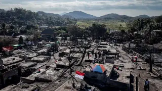 Di Antara Puing Kebakaran, Warga Sade Merajut Asa Lewat Tradisi Nyemulak