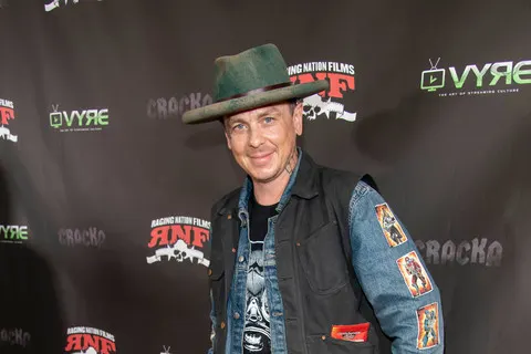 Perpisahan Slipknot dengan Sid Wilson, Kondisi Yukie PAS Band, dan Kabar Dunia Hiburan Lainnya