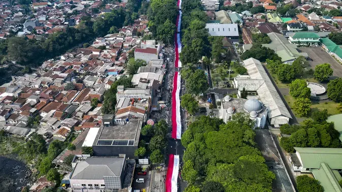 Serba-serbi Aksi 3.500 Warga Bogor Membawa Bendera Merah Putih 500 Meter