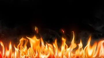 Kondisi Lalu Lintas Tol Dalam Kota Arah Cawang Pascainsiden Mobil Terbakar