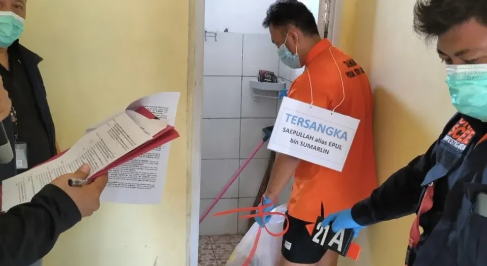 Rekonstruksi Kasus Mutilasi Depok Ungkap Cara Saepuloh Menghabisi Korban