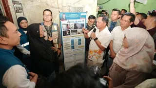 Mendagri Tinjau Program Bedah Rumah di Bukit Duri, Dorong Pemda Dukung Percepatan