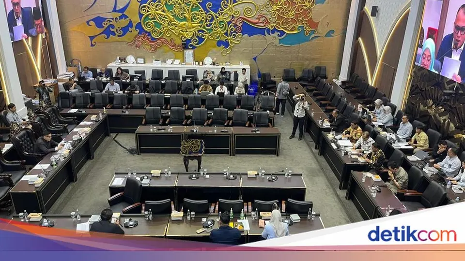 Penyesuaian Tarif PPN Berdasarkan UU HPP dan Penerapan PMK Nomor 31 Tahun 2025 di Kawasan Perdagangan Bebas