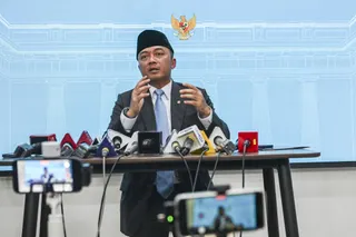 Menganalisis Penurunan Kepuasan Publik terhadap Kinerja Pemerintah dan Respons Istana