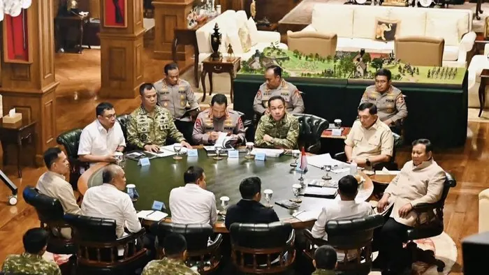 Prabowo Panggil Panglima TNI dan Kapolri ke Hambalang, Bahas Situasi Nasional hingga Karhutla