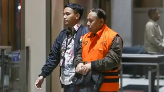 KPK Geledah 6 Lokasi di Jawa Tengah Terkait Kasus Dugaan Korupsi Rektor Unsoed