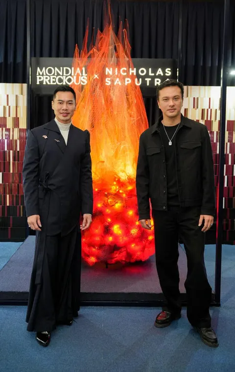 Kolaborasi MONDIAL dan Nicholas Saputra dalam Koleksi Baru Precious Fire