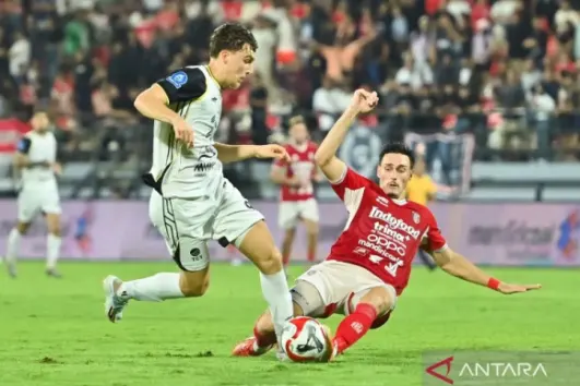 Mauro Zijlstra Masih Perlu Waktu Adaptasi di Arema FC