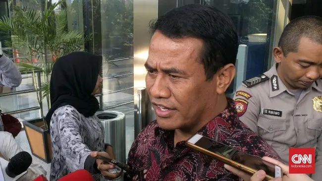 Mentan Amran Bongkar Praktik Beras Fortifikasi Tanpa Vitamin