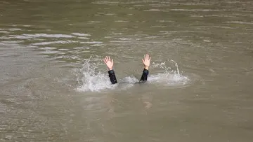 Kronologi Pemuda Hanyut di Kali Banjir Kanal Barat Jakarta Barat dan Upaya Pencarian Tim SAR