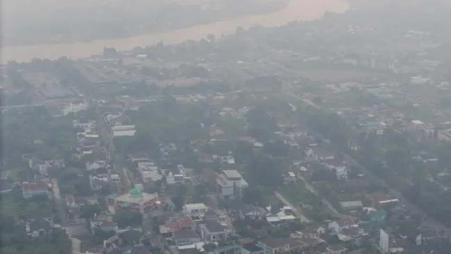 3 Provinsi Prioritas Karhutla Diguyur Hujan, BNPB Klaim Hasil Operasi Modifikasi Cuaca