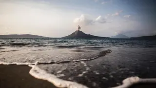 4 Gunung Api di Indonesia Erupsi Bersamaan Pagi Ini
