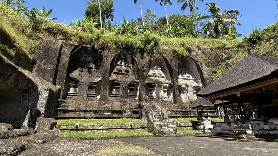 Sejarah BCA, Pertemuan Sudono Salim, Mochtar Riady, dan Petunjuk Spiritual Gunung Kawi