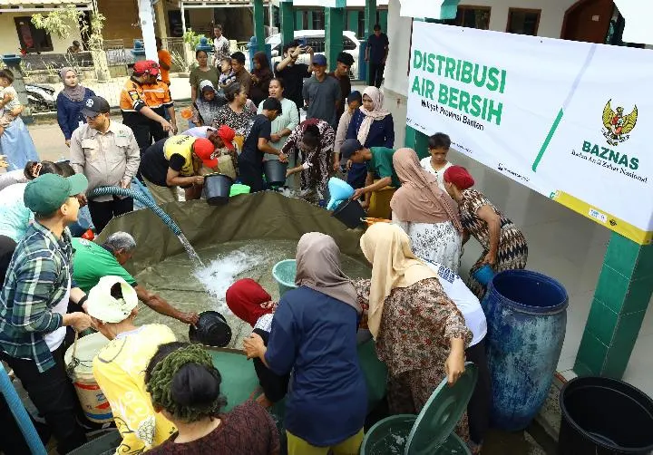 Baznas RI Distribusikan 1,5 Juta Liter Air Bersih untuk Wilayah 3T dan Terdampak Bencana