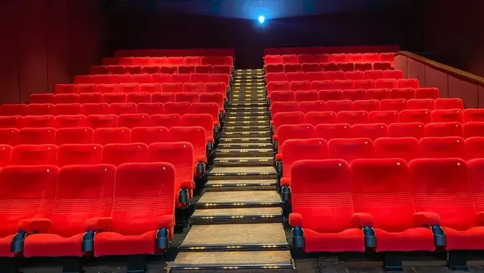 Kinerja Keuangan Emiten Bioskop XXI (CNMA), Laba Bersih Turun 40 Persen pada Semester I-2026