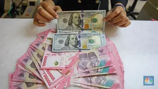 Rupiah Melemah 4 Hari Beruntun, Dolar AS Naik ke Rp17.680