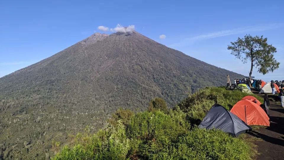 Kebakaran Hutan di Kawasan Gunung Rinjani, Kronologi dan Upaya Pemadaman Tim Gabungan