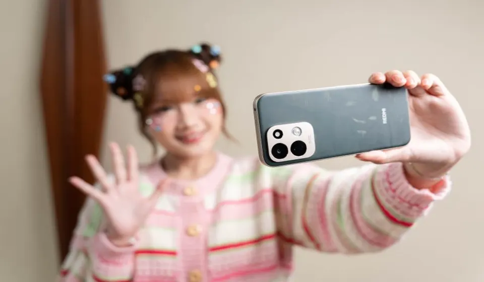 Spesifikasi dan Harga Redmi 17 di Indonesia Baterai 7500 mAh dan Fitur RGB Light