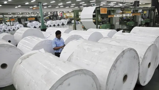 OJK Ungkap Industri Manufaktur RI Lesu Lagi, PMI Turun ke 49,8