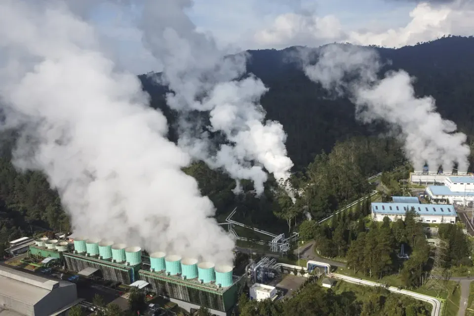 Memaksimalkan Potensi Energi Panas Bumi di Indonesia secara Aman dan Berkelanjutan