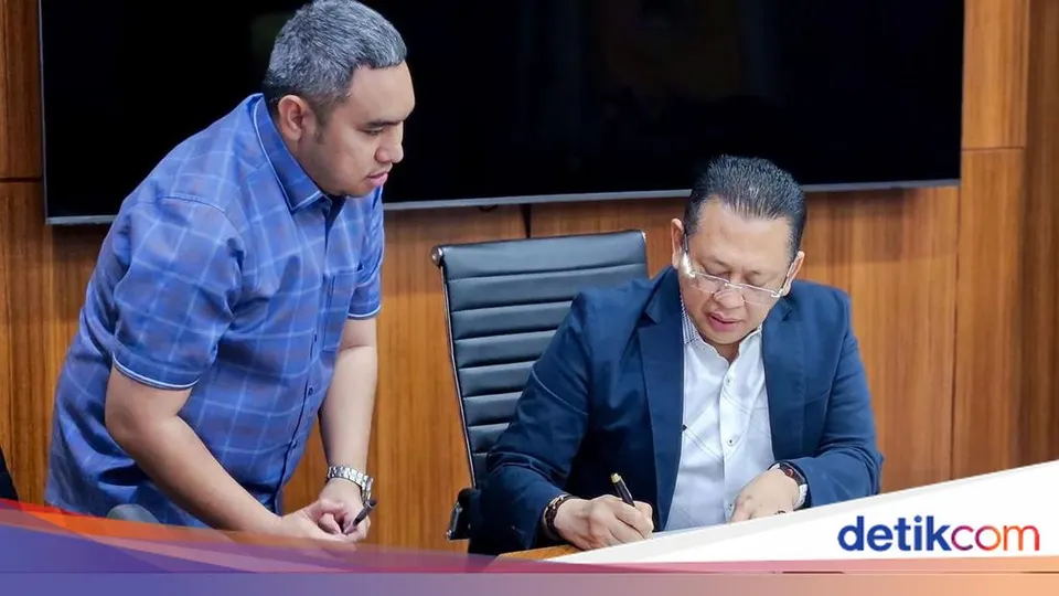 Penerapan Kepatuhan Perlindungan Data Pribadi Berdasarkan UU PDP dan Urgensi Pembentukan Otoritas Pengawas