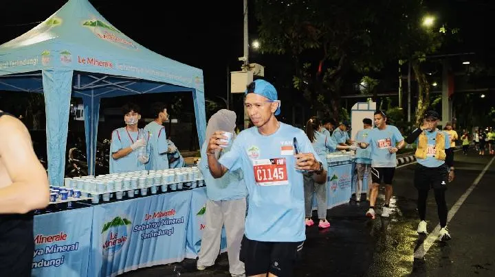 Dukungan Le Minerale sebagai Official Mineral Water di Surabaya Marathon 2026