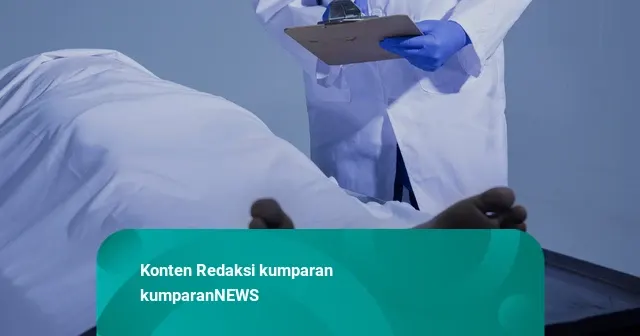 Jasad Pria Ditemukan Terpanggang di dalam Tumpukan Kayu yang Terbakar di Bekasi