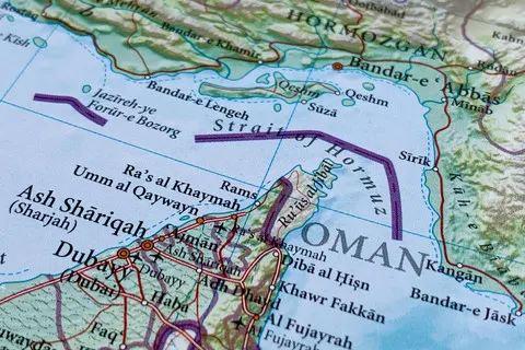 Harga Minyak Dunia Menguat di Tengah Kebuntuan Negosiasi Selat Hormuz