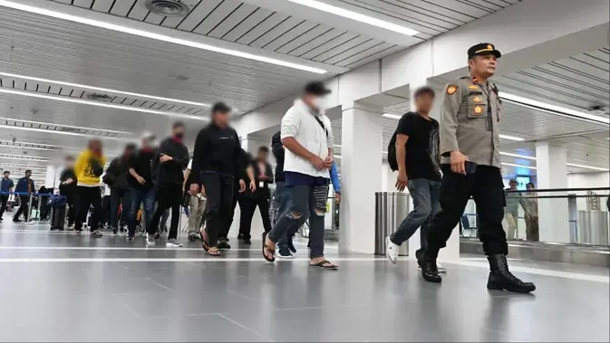Ribuan WNI Terjerat Perdagangan Orang Berkedok Penipuan Daring di Luar Negeri