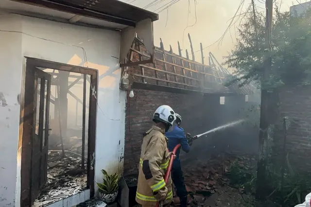 Asrama Polisi di Semarang Utara Kebakaran, Sejumlah Ruangan Hangus Terbakar