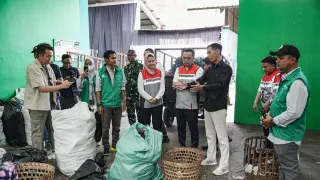 Dari Sampah Jadi Green Jobs, TPS3R Guwosari Ciptakan Peluang Ekonomi Warga