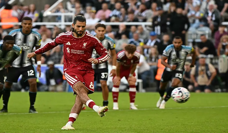 Hasil Liga Primer Inggris, Penalti Menit Akhir Dominik Szoboszlai Selamatkan Liverpool dari Kekalahan Lawan Newcastle United