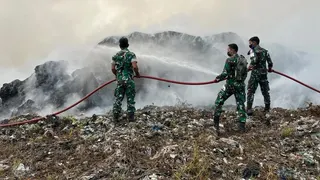 Sudah 16 Jam Kebakaran TPA Galuga Bogor Belum Padam, Layanan Ditutup Sementara
