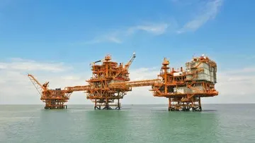 Harga Minyak Mentah Dunia Anjlok Usai Muncul Sinyal Damai AS dan Iran