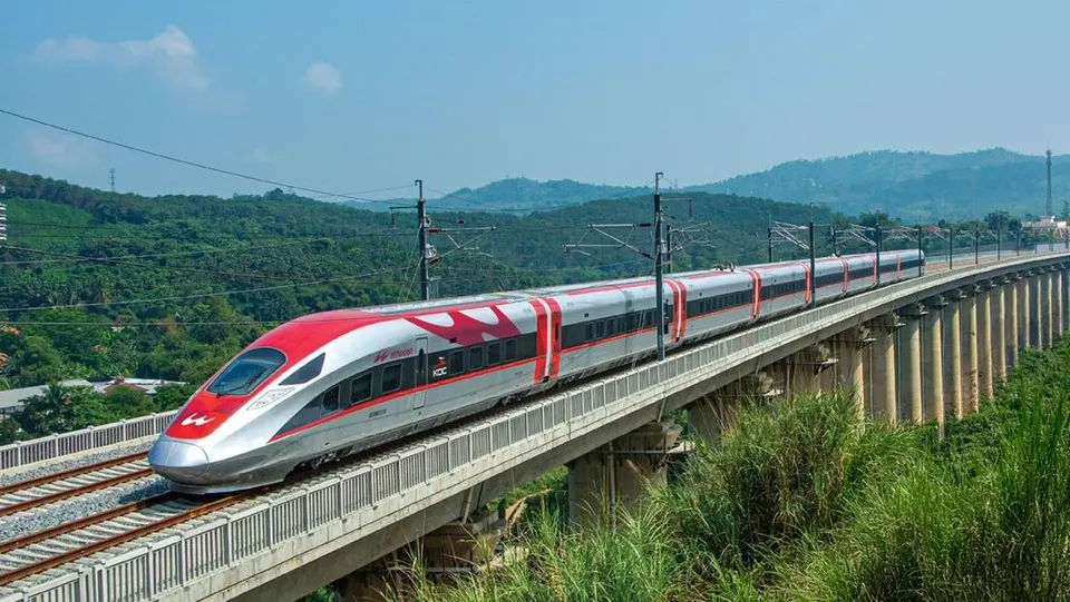 Rencana Perpanjangan Kereta Cepat ke Jawa Timur dan Sinyal Keterlibatan China