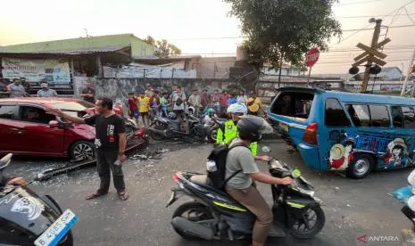 Polisi Selidiki Kecelakaan Beruntun Enam Kendaraan di Kebon Pedes Bogor