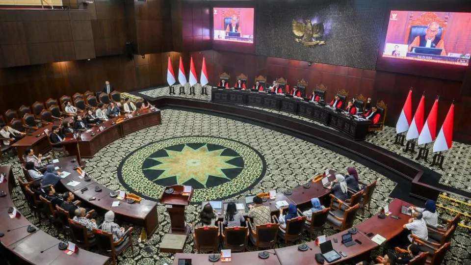 MK Hapus Pasal Penghinaan Pemerintah & Lembaga Negara di KUHP