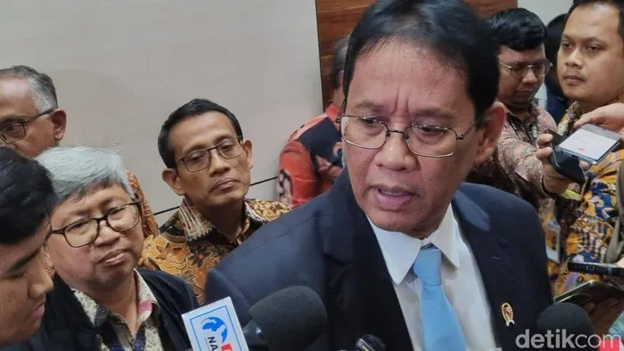 Purbaya Buka-bukaan Rencana Ambil Alih Utang Whoosh 15 September