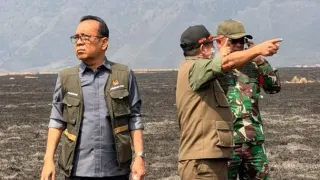 Menko PMK Ungkap Kendala Modifikasi Cuaca untuk Padamkan Kebakaran Bromo