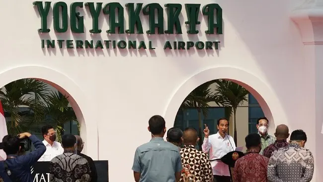Sembilan Penerbangan dari Yogyakarta ke Jakarta Dibatalkan akibat Abu Krakatau