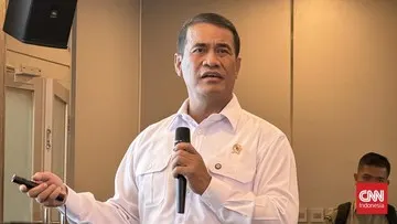 Mentan Ancam Cabut Izin Importir yang Mainkan Harga Pakan Ayam