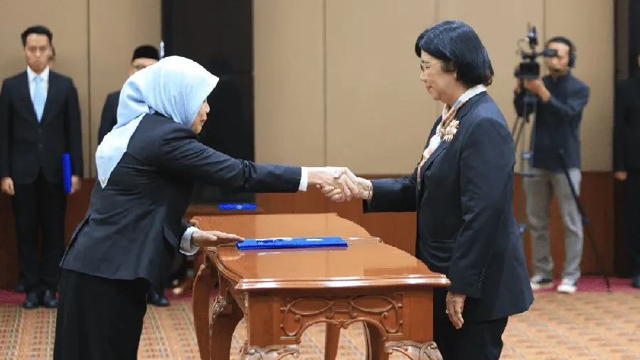 Gubernur BI Destry Damayanti Lantik Mal Isnaini Jadi Kepala DKMP