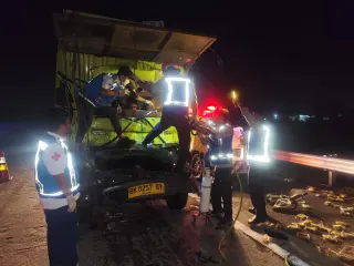 Truk Tabrak Truk di Tol Sergai Sumut, 3 Orang Meninggal Dunia