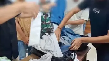 Kurir Narkoba Ditangkap di Bandara Pekanbaru Saat Bawa 1 Kg Sabu dalam Koper