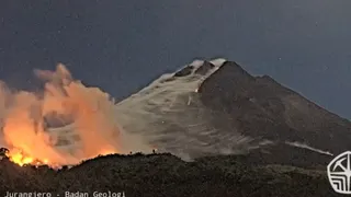 Kebakaran di Lereng Merapi, Awan Panas Guguran Jadi Pemicunya
